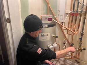 Air Conditioning vs Air Source Heat Pumps