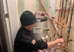 Air Conditioning vs Air Source Heat Pumps
